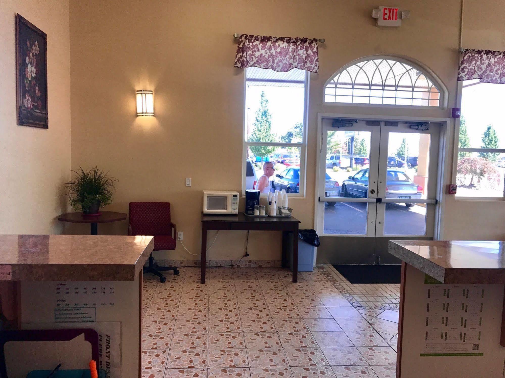סאלם Capital Inn & Suites מראה חיצוני תמונה